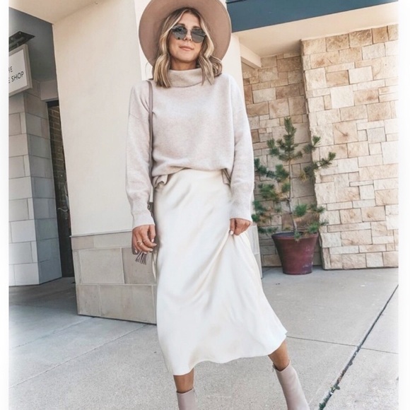 Topshop Dresses & Skirts - NWT TOPSHOP • cream satin midi skirt • bias cut
